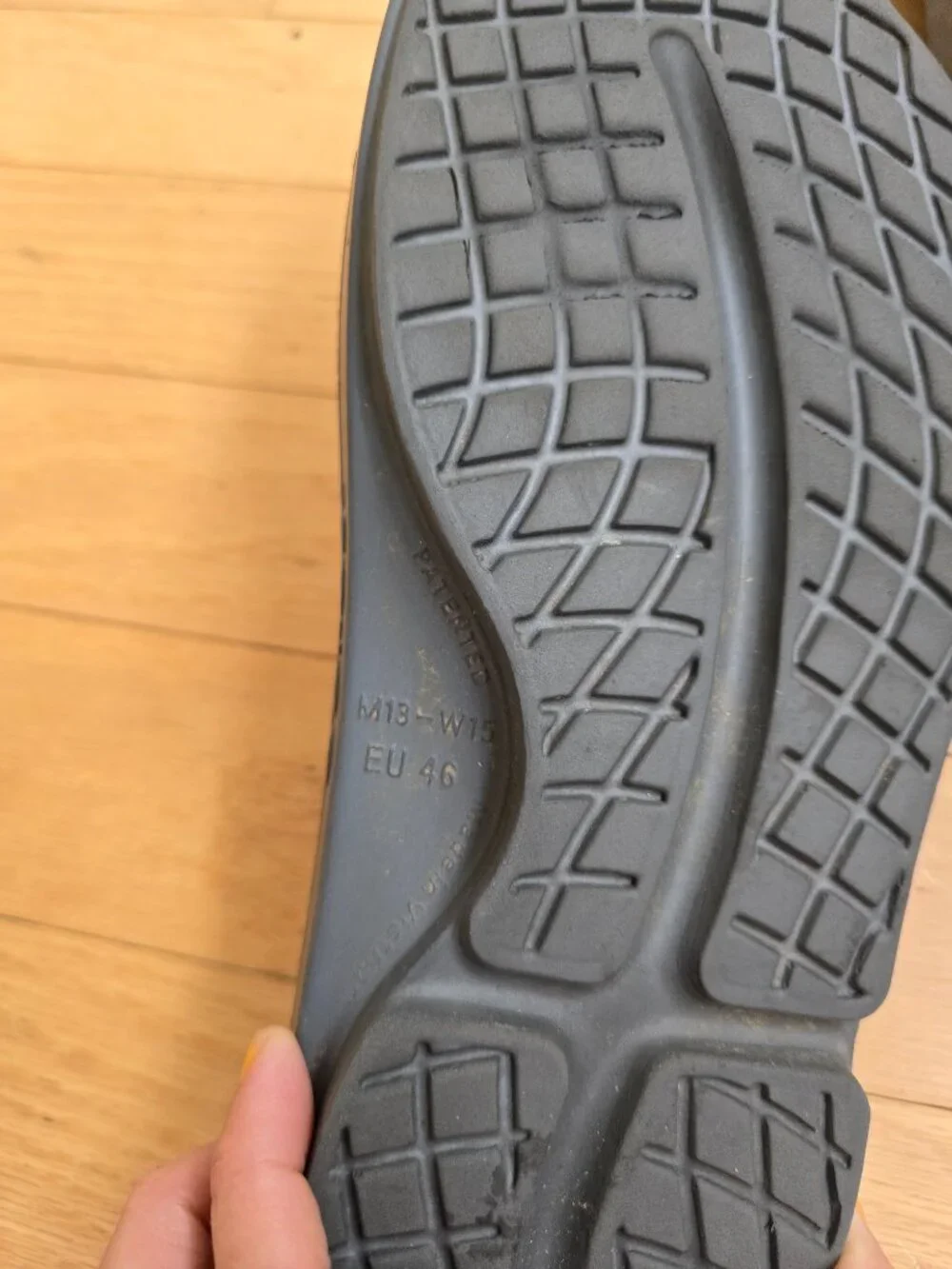 OOFOS | OOahh Charcoal Slate Gray Monochrome Recovery Slide Sandals | Men 13